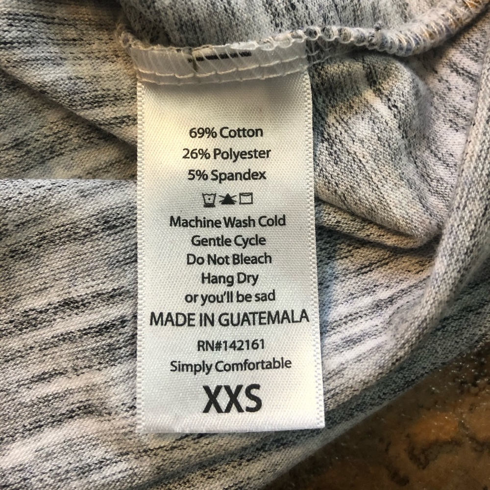 LuLaRoe Irma Top Size XXS NWT! - Picture 4 of 5